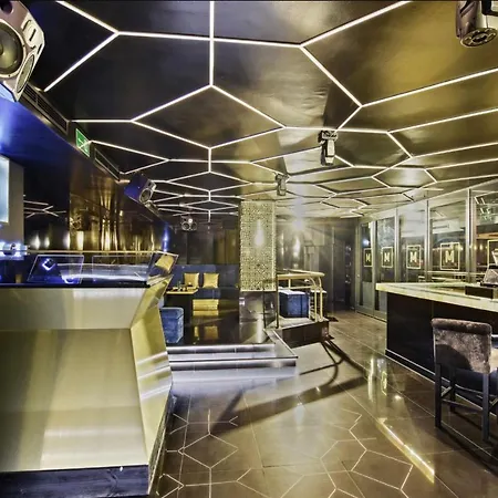 Puerto Banus Apart Otel *