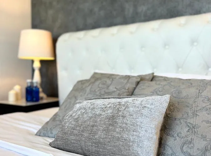 Aparthotel Puerto Banús 3*