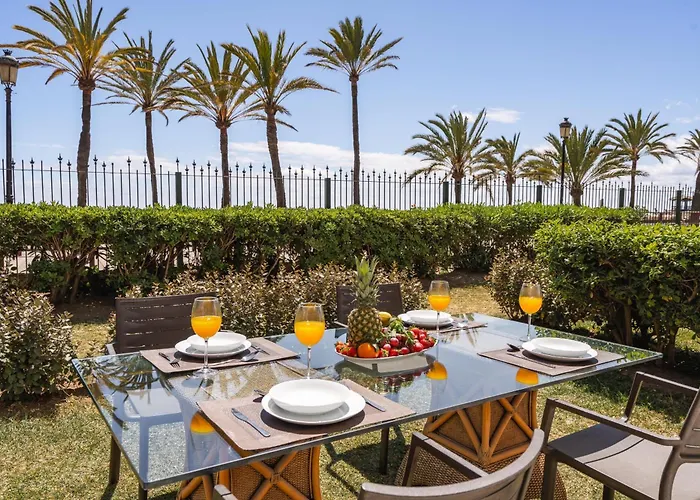 Aparthotel Puerto Banús 3*